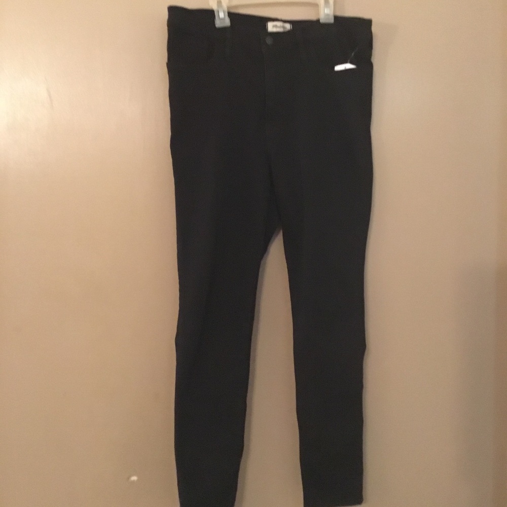 NWOT Madewell Roadtripper skinny black  jean 9 inches